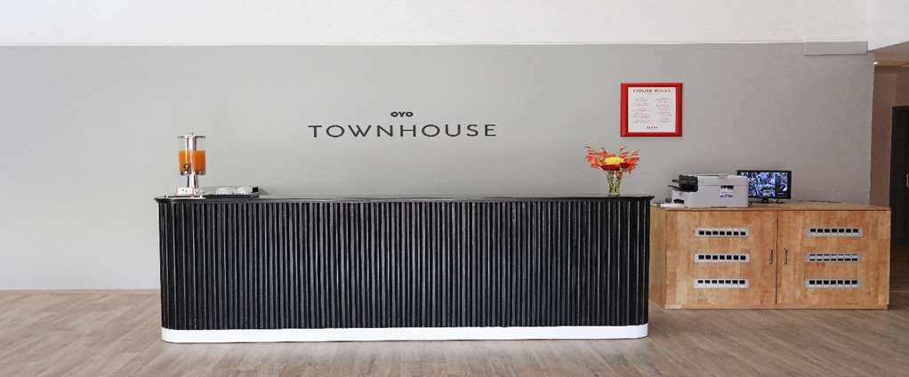 Hotel Oyo Townhouse 027 Sector 15 Gurgaon Servizi foto