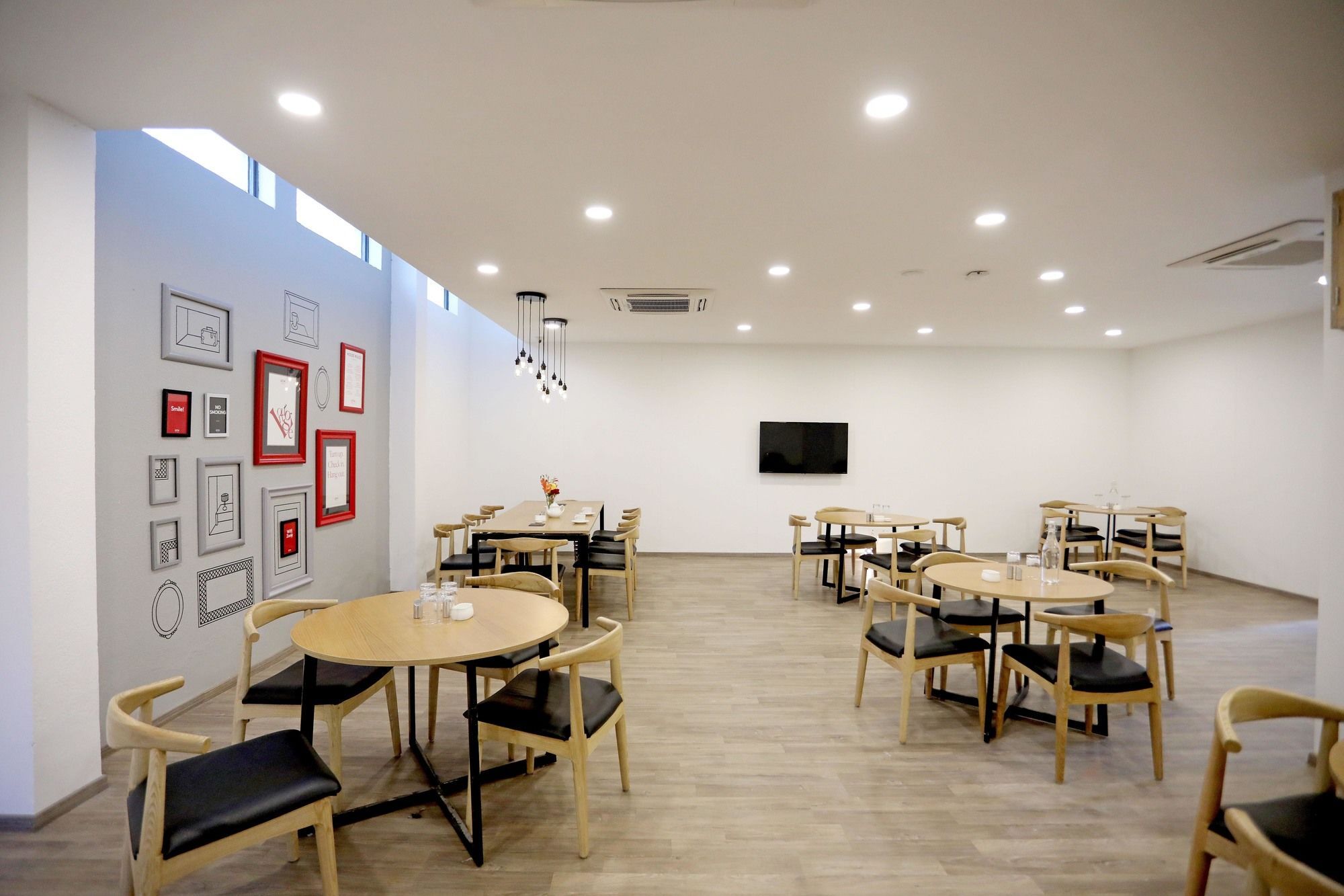 Hotel Oyo Townhouse 027 Sector 15 Gurgaon Esterno foto