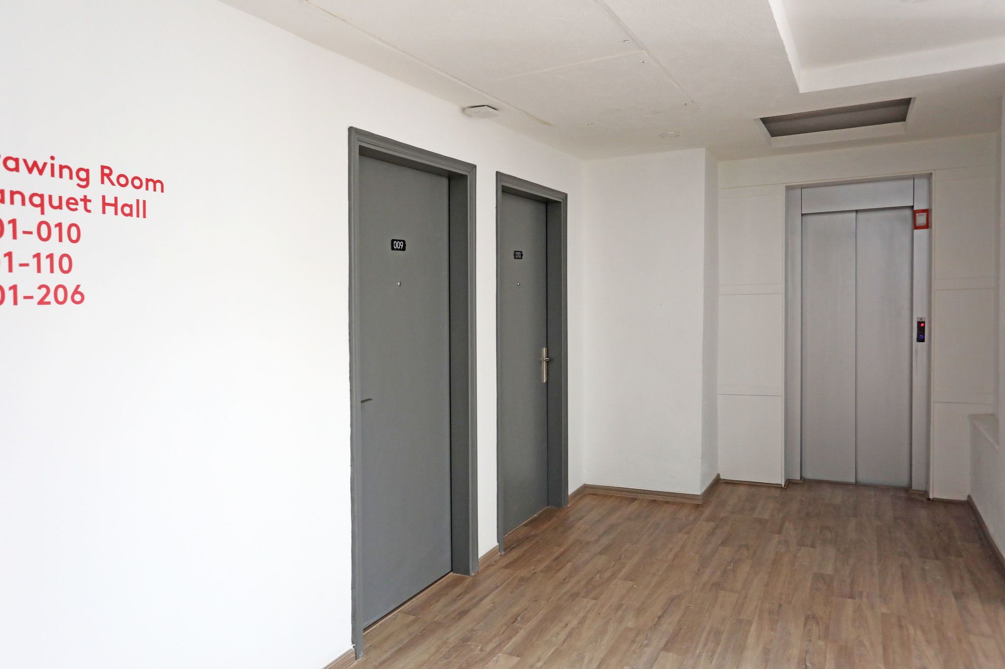 Hotel Oyo Townhouse 027 Sector 15 Gurgaon Esterno foto